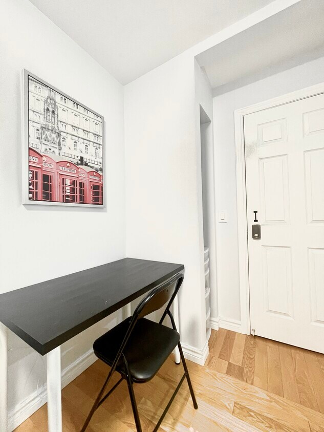 Photo principale - 21 Bassett Av