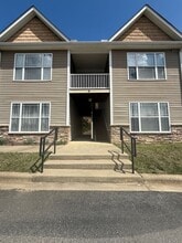 Building Photo - 10 Northbrook Pl