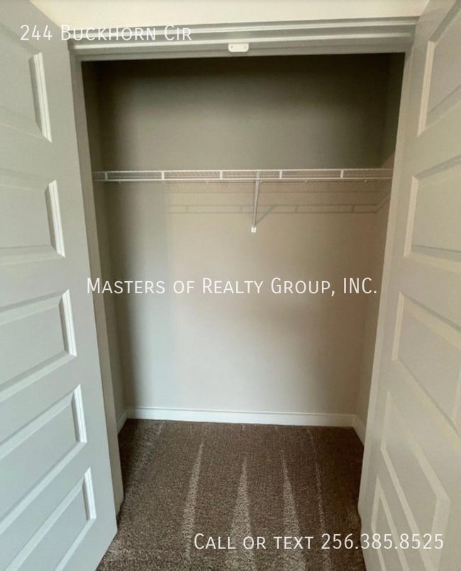 Building Photo - 244 Buckhorn Cir
