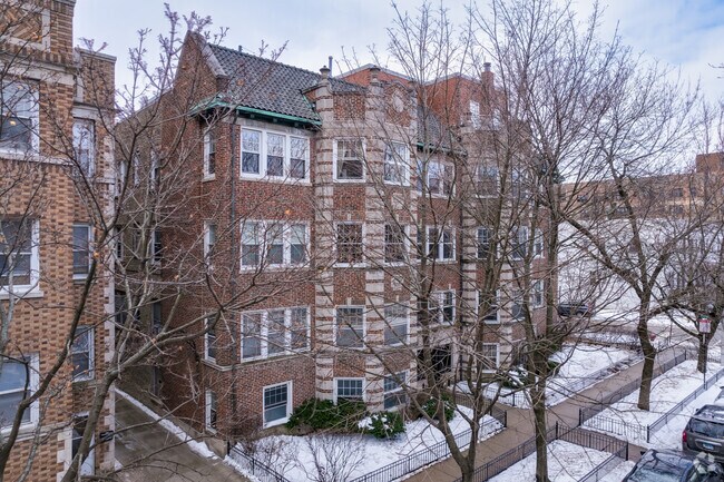Building Photo - 451-457 W Oakdale Ave