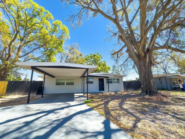 Foto del edificio - 8911 Oren Ave