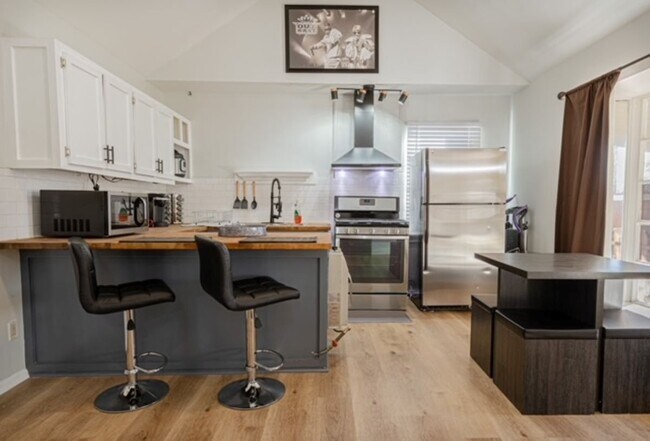 Building Photo - 7716 Boulder Dr