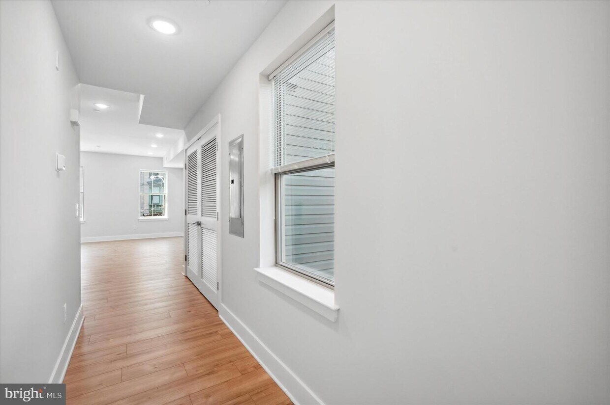 807 Corinthian Ave Unit 2, Philadelphia, PA 19130 Apartment for Rent