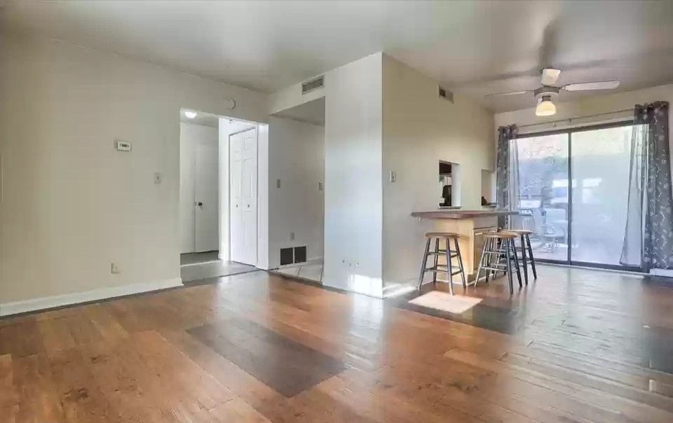 Foto principal - 519 St Marys Dr
