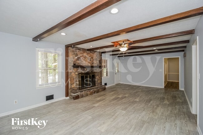 Foto del edificio - 30 Roving Hills Cir SE