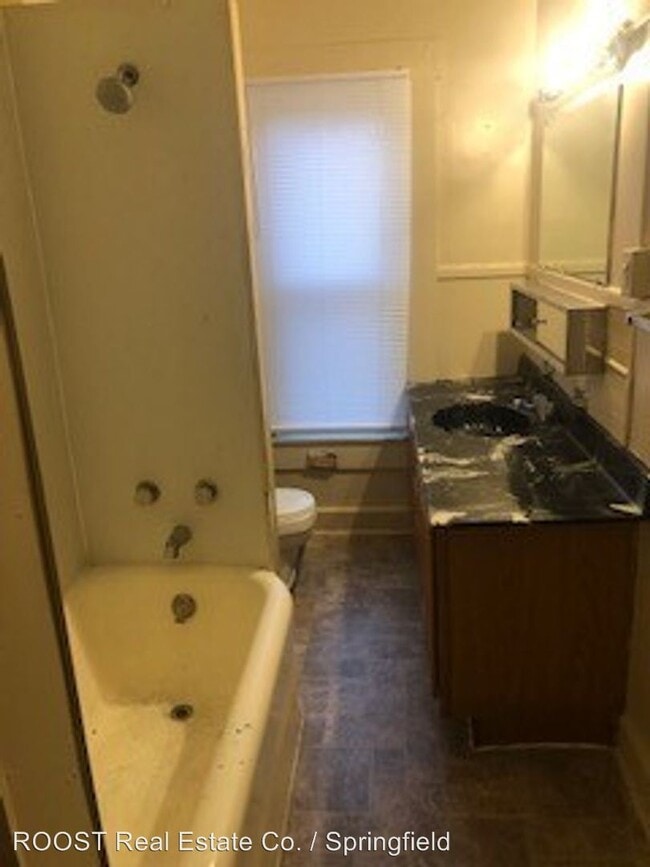 Building Photo - 147-149 S Shaffer St