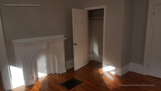 Foto del edificio - 16 Central Ave