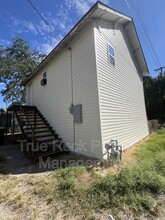 Building Photo - 405 W 10th St