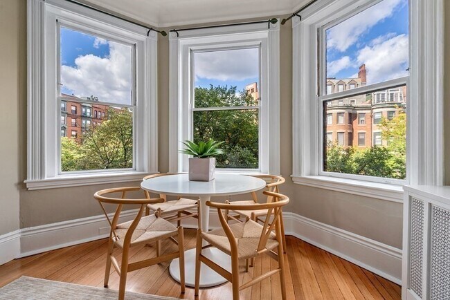 Foto del edificio - 481 Beacon St