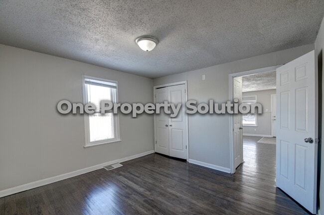 Building Photo - 2642 Clay St