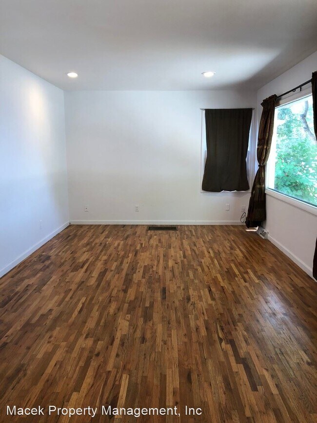 Building Photo - 3 br, 2 bath House - 128 Riverview B