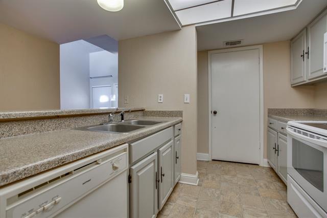 Building Photo - 822 Creekside Dr