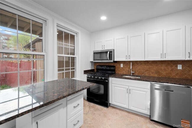 Foto del edificio - 20 Overhill Pl