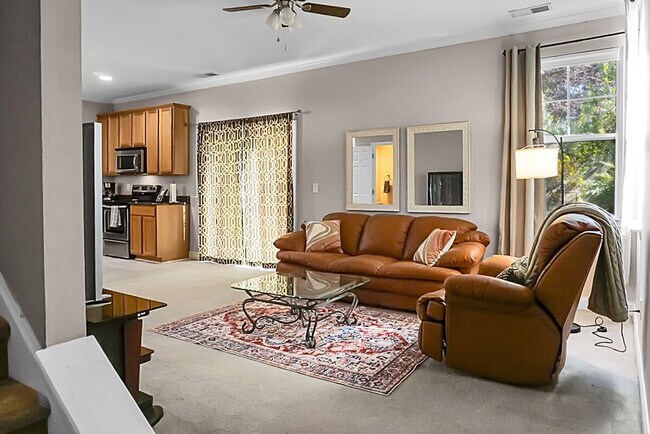Foto del edificio - 1519 Thoroughbred Blvd