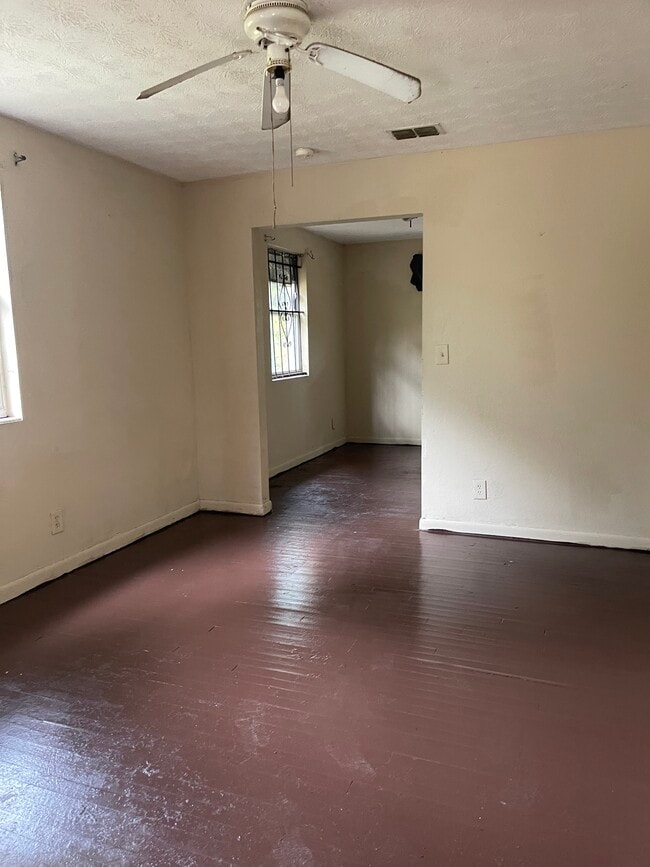 Photo - 5350 Dodge Rd House