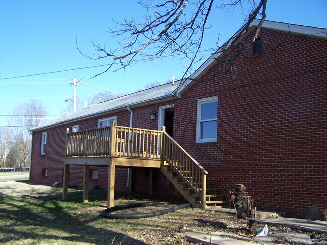 Foto del edificio - 5213 Pleasant Ridge Rd