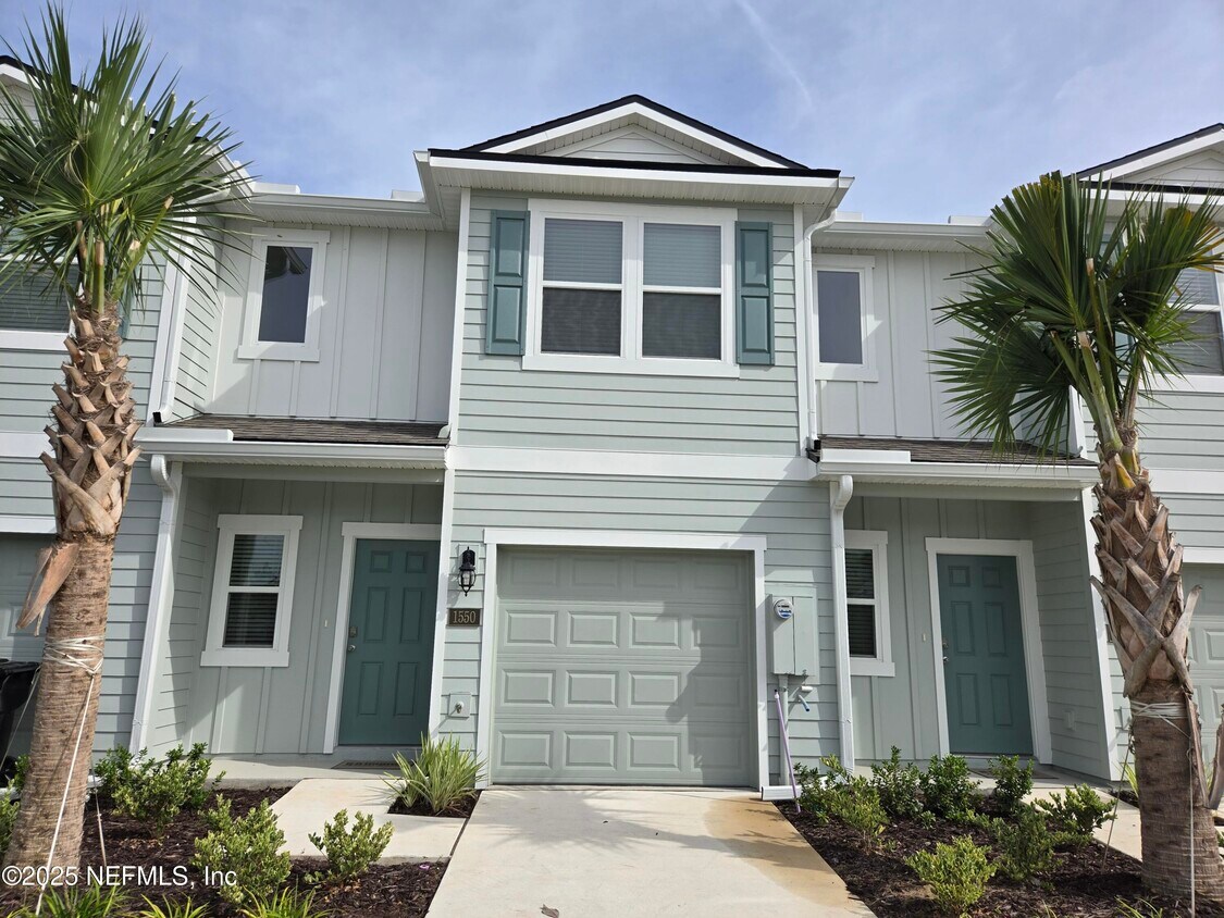 Foto principal - 1550 Jeremiah St