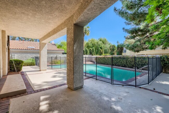 Foto del edificio - 38 Hummingbird Ln