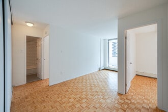 Building Photo - 80 Cosburn Avenue