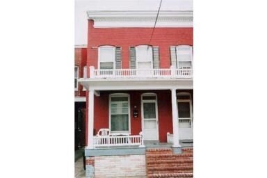 Building Photo - 209-211 W 5th St