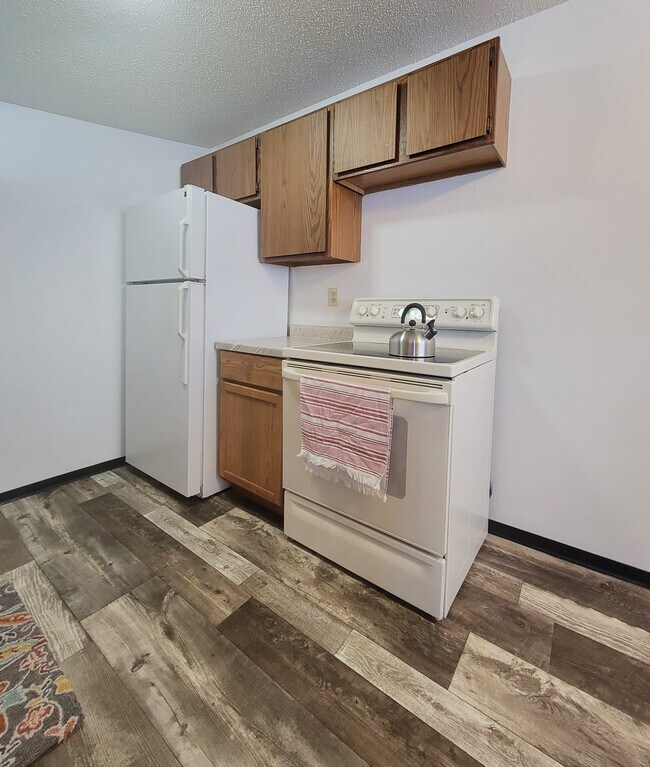 1706 9th St N Unit 102, Wahpeton, ND 58075 Apartments in Wahpeton, ND