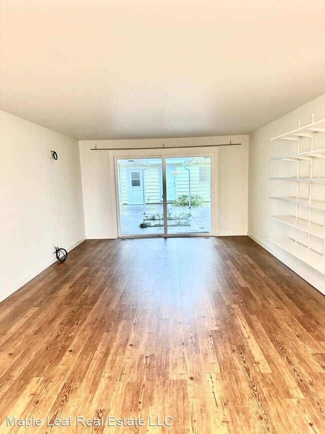3 br, 2.5 bath House 6411 S Bangor St House Rental in Seattle, WA