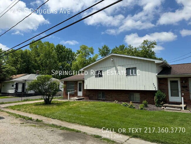 Foto del edificio - 3245 S Douglas Ave