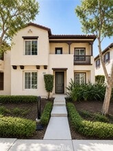 Building Photo - 65 Wonderland