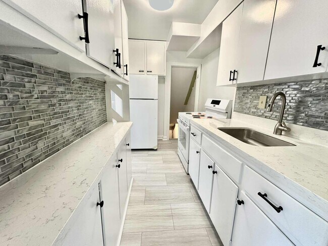 Foto del edificio - 3722 3rd St S