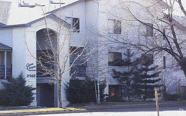 Primary Photo - 2142 Canyon Blvd