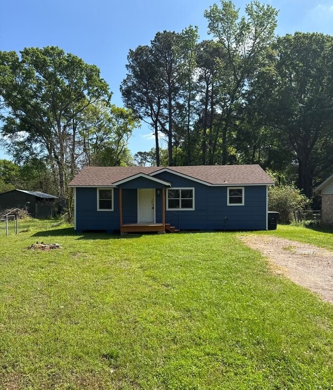 Building Photo - 7809 Lotus Ln