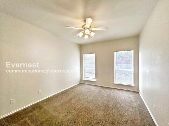 Foto del edificio - 2226 Hidden Meadow