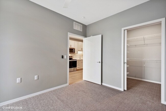 Interior Photo - Lago Apartments