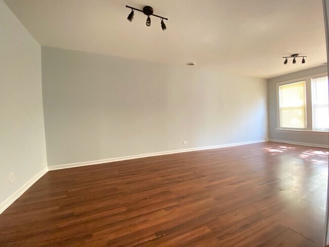 Foto del edificio - 3935 S Campbell Ave