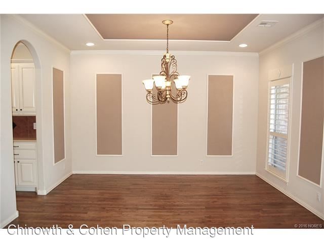 Foto del edificio - 4114 N Maple Pl