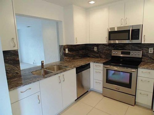 Primary Photo - 9182 NW 40th St
