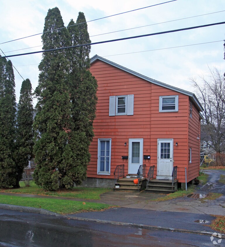 10 Fennell St, Skaneateles, NY 13152 Apartments in Skaneateles, NY