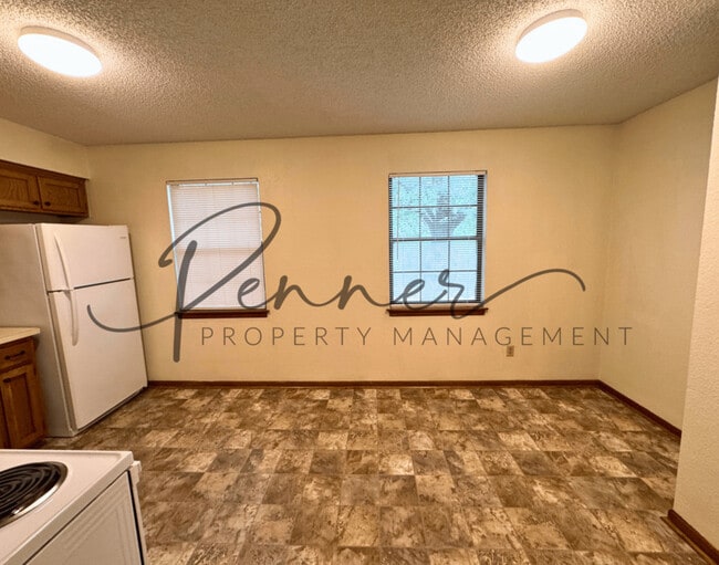 Building Photo - 154 Zaun