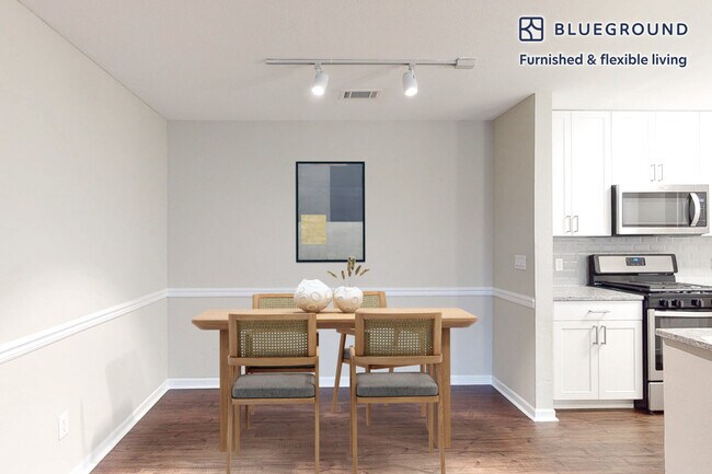 Foto del edificio - 100 Court N Dr