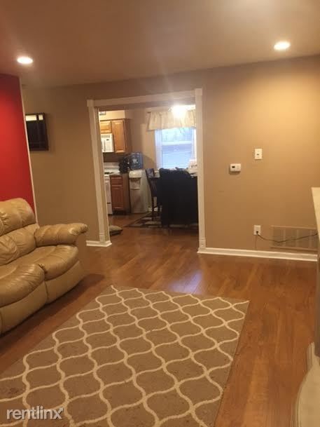 Foto del edificio - 56 Forge Rd