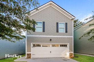 Building Photo - 28 E Newnan Rd