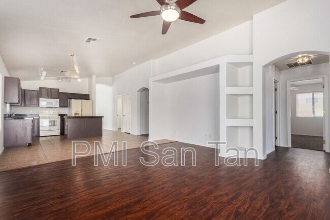 Foto del edificio - 3202 W Mineral Butte Dr