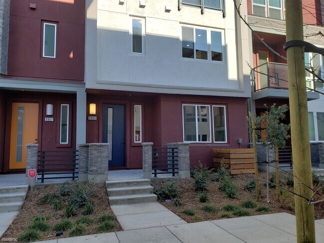Foto del edificio - 4 br, 3.5 bath Townhome - 3953 Eminence St...