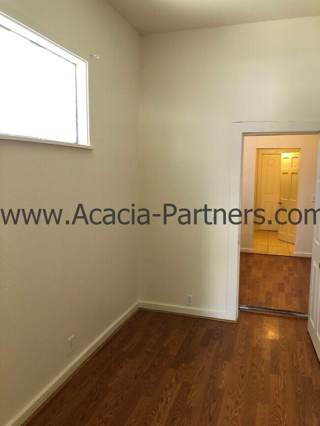 Building Photo - Charming One Bedroom in Barrio Anita