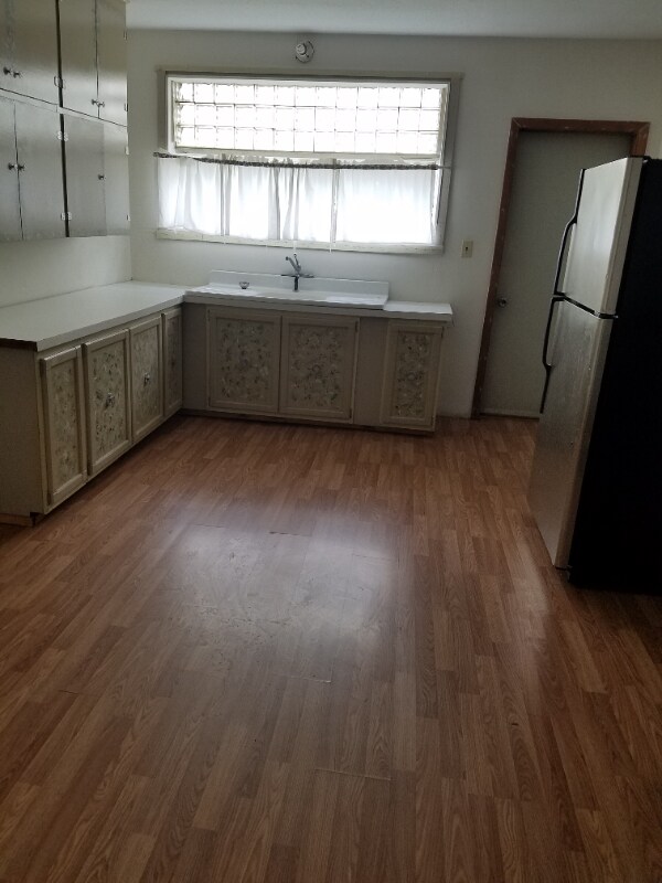 Foto del edificio - 300 Bowers St