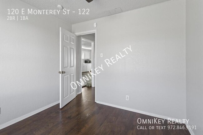 Foto del edificio - 120 E Monterey St