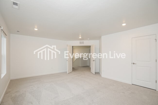 Foto del edificio - 15162 Nimbus Way