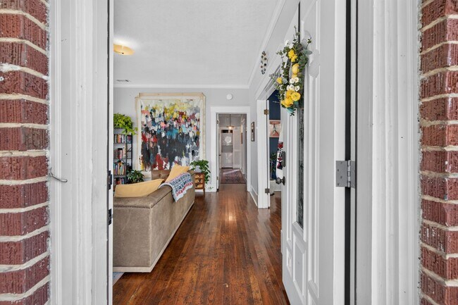 Foto del edificio - 305 E 54th St