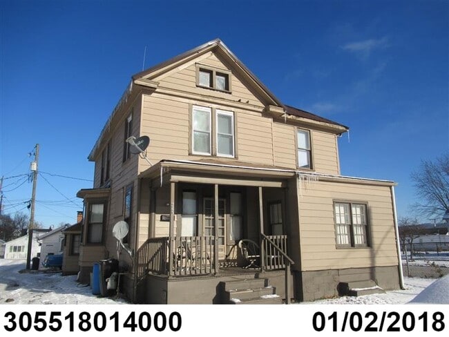Building Photo - 265 Clay St