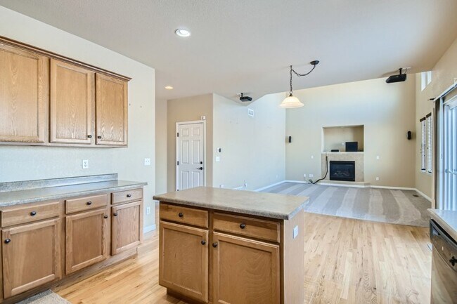 Foto del edificio - 16529 E 99th Way, Commerce City, CO, 80022